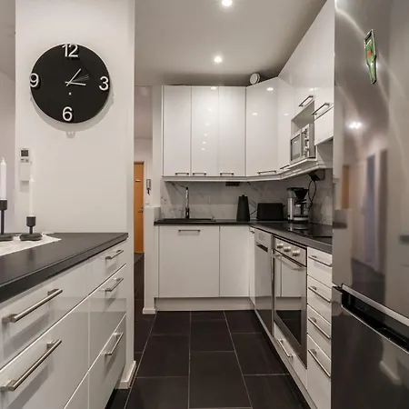 Cozy And Modern With Lakeside View Appartement *