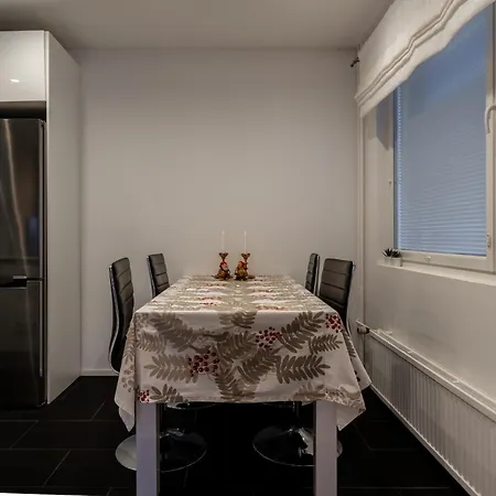 Cozy And Modern With Lakeside View * Rovaniemi
