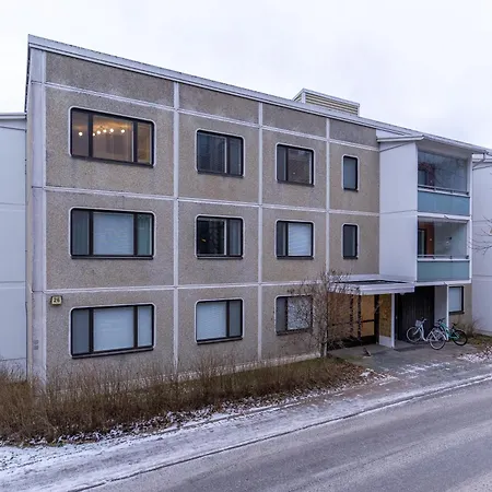 Cozy And Modern With Lakeside View