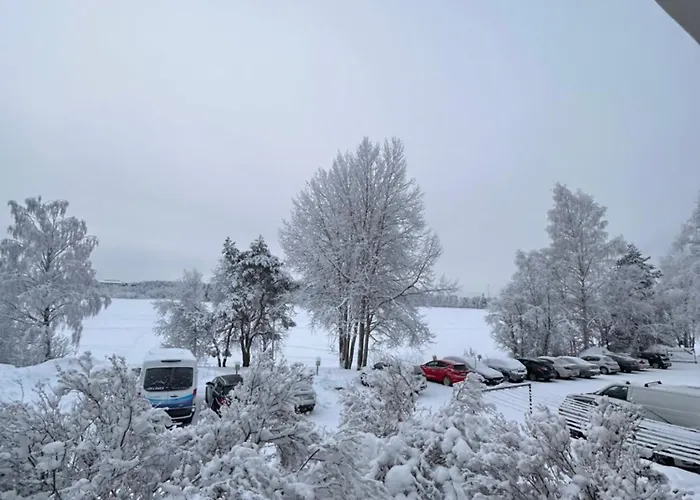 Lägenhet Cozy And Modern With Lakeside View *